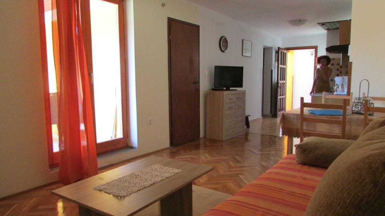Apartmani Petunia Fažana Buitenkant foto
