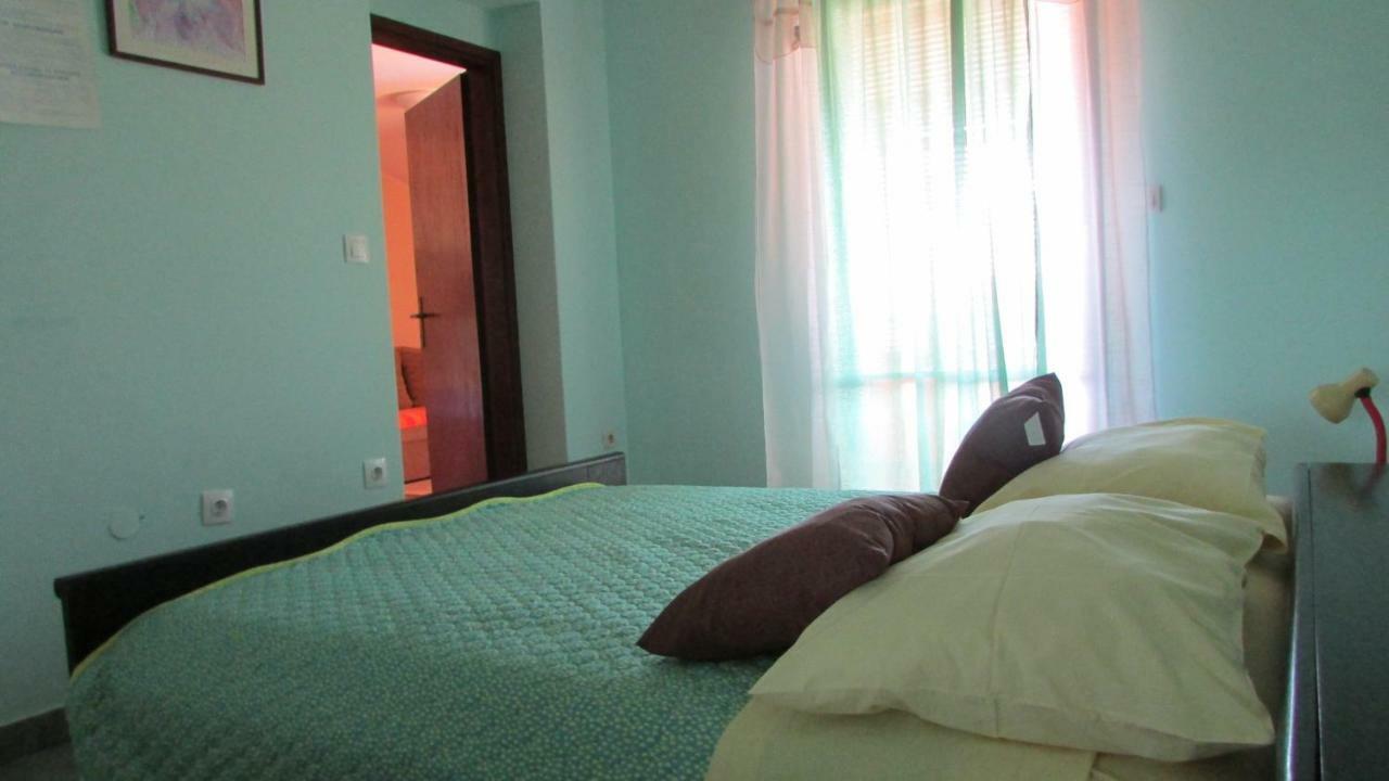 Apartmani Petunia Fažana Buitenkant foto